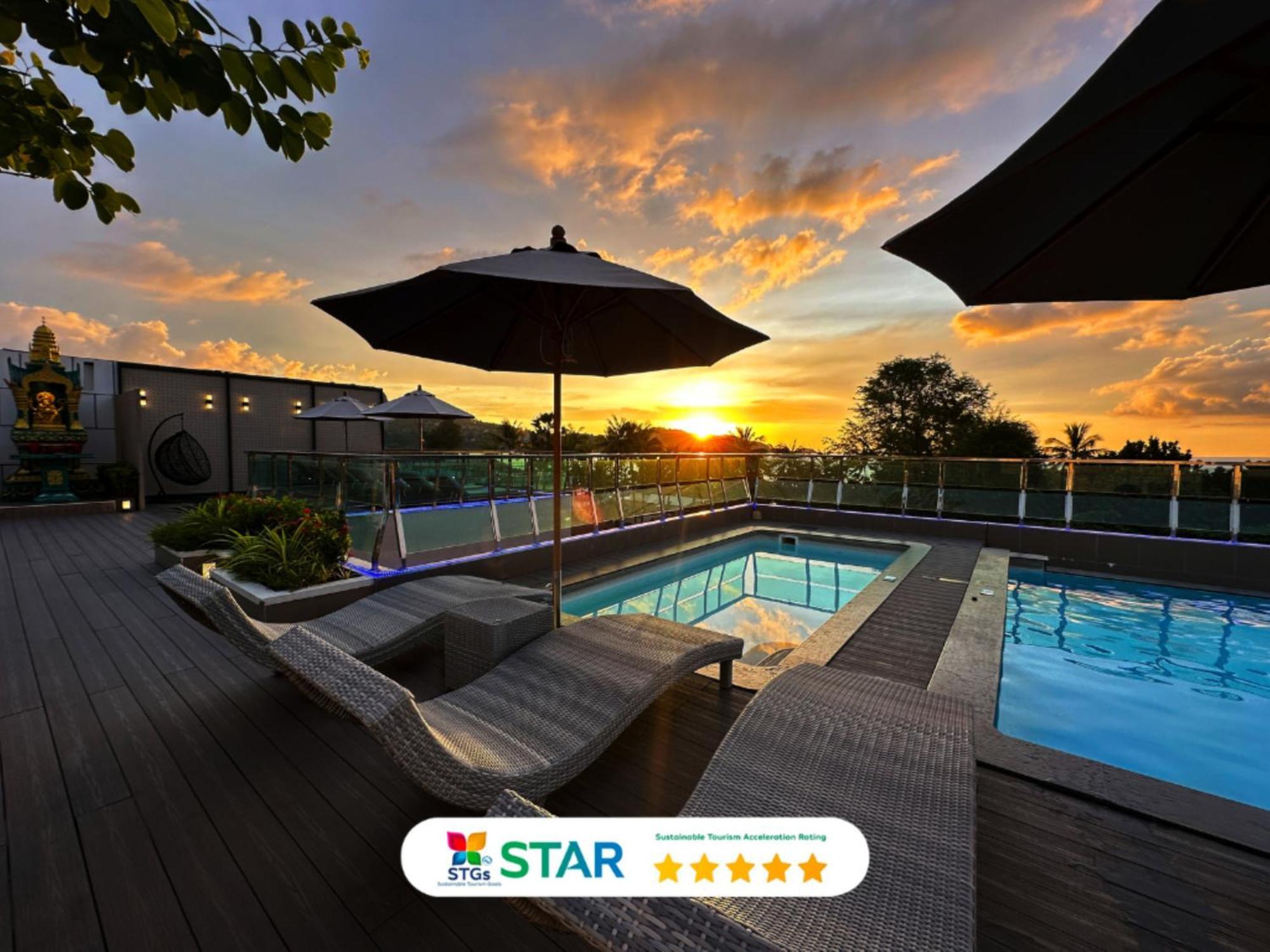 Clarian Hotel Beach Patong Zewnętrze zdjęcie