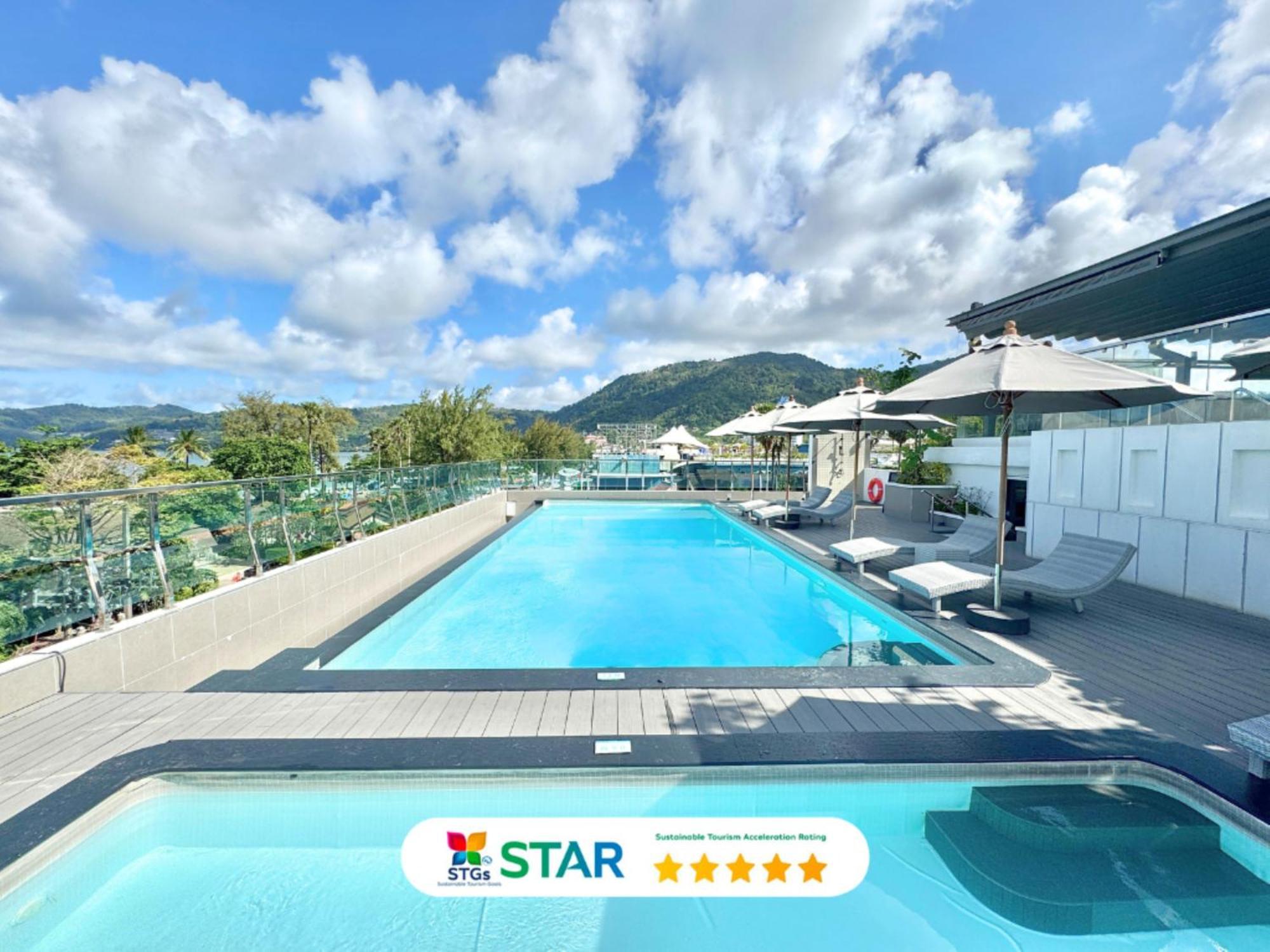 Clarian Hotel Beach Patong Zewnętrze zdjęcie